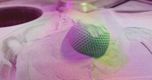 3D printing powder surrounding an implant